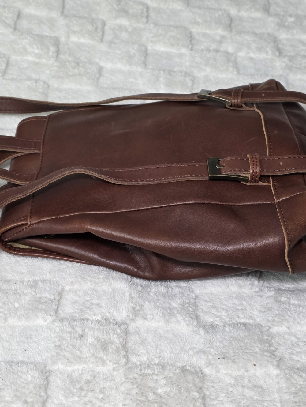 Vintage L.L. Bean Town and Field Leather Rucksack Brown - Picture 4 of 10